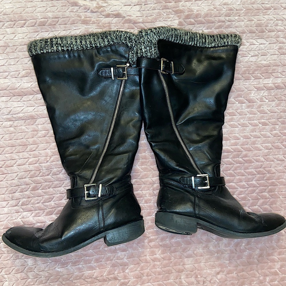BEST OFFER—Torrid 8.5W Wide calf under knee boots